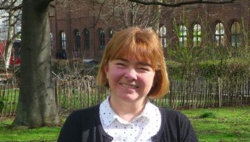 Head and and shoulders image of Alexia Murphy