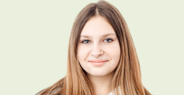 Young woman smiling to camera