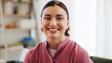 Head and shoulders image of Rose